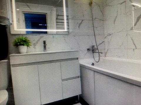 квартира за адресою Шкільна вул. (Героїв Сталінграда), 8