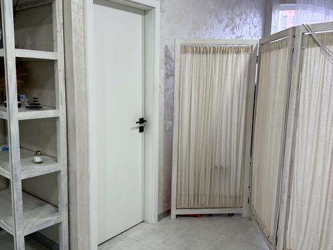 комерційна за адресою Подільська вул., 58