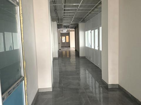 комерційна за адресою Подільська вул., 58