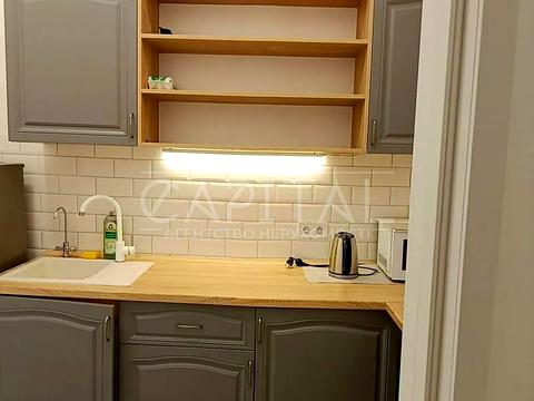 комерційна за адресою Велика Васильківська вул. (Червоноармійська), 23а