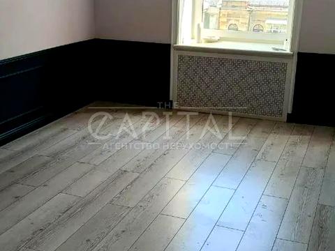 комерційна за адресою Велика Васильківська вул. (Червоноармійська), 23а