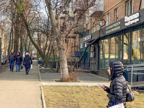 комерційна за адресою Німанська вул., 4