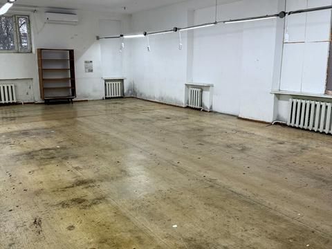 комерційна за адресою Молодіжна вул., 12/1