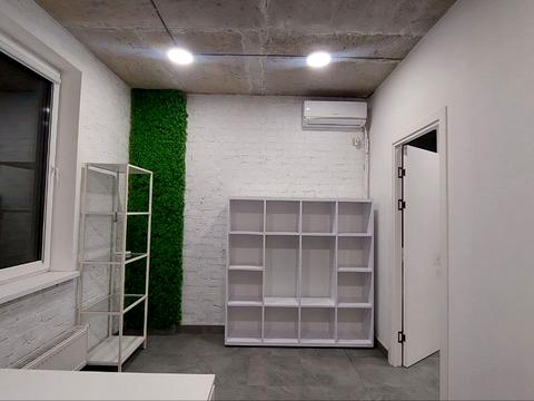 коммерческая по адресу Василия Симоненко ул., 30