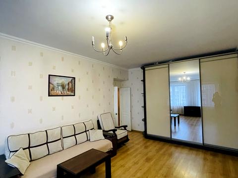 квартира за адресою Тополина вул., 16