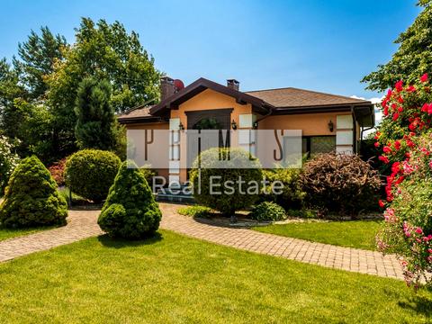 дом по адресу с. Осещина, Київська