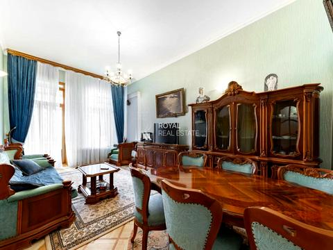 квартира за адресою Богдана Хмельницького вул., 2