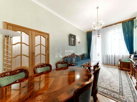 квартира за адресою Богдана Хмельницького вул., 2