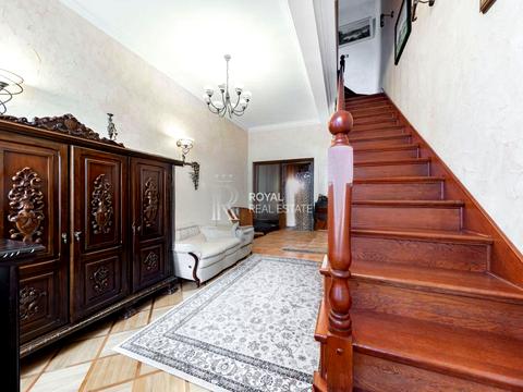 квартира за адресою Богдана Хмельницького вул., 2