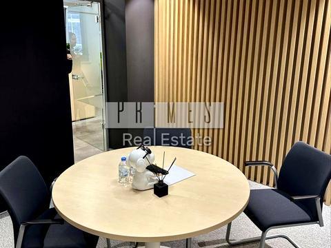 комерційна за адресою Спортивна пл., 1