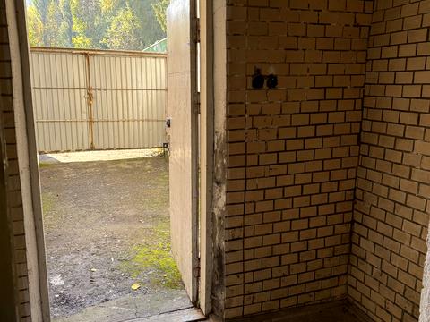 комерційна за адресою Молодіжна вул., 12/1