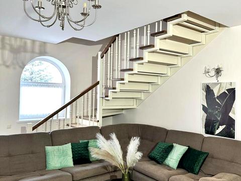 дом по адресу Вишнёвая ул., 11