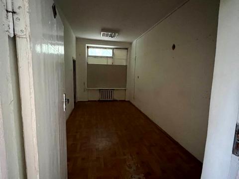 комерційна за адресою Молодіжна вул., 12/1