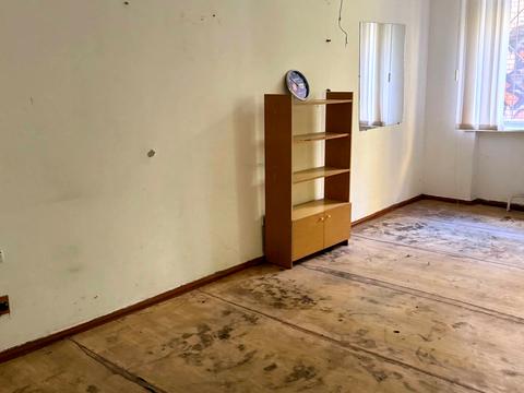 комерційна за адресою Молодіжна вул., 12/1