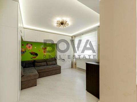 квартира за адресою Академіка Глушкова просп., 9-Д