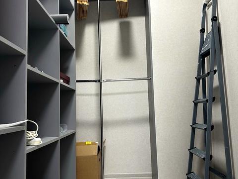 квартира за адресою Олександра Олеся вул., 2-Б