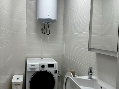 квартира за адресою Олександра Олеся вул., 2-Б