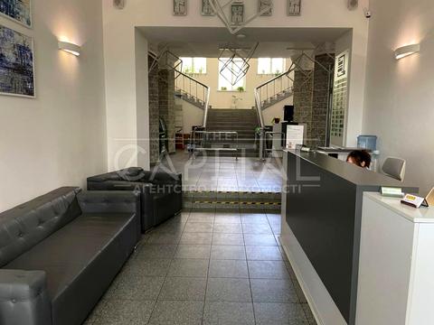 комерційна за адресою гетьмана вадима, 2