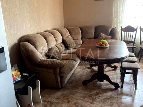 будинок за адресою Фастівський