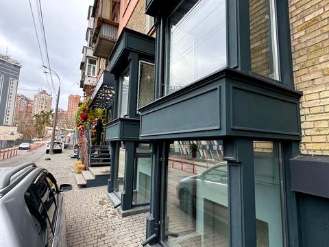 комерційна за адресою Іоанна Павла II вул. (Патріса Лумумби), 7