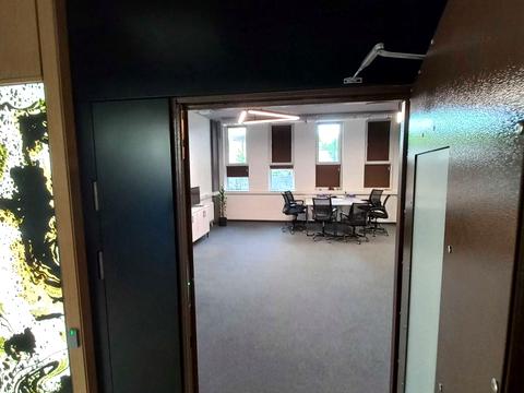 комерційна за адресою Зелена, 151