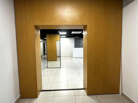 комерційна за адресою Зелена, 151