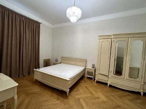 квартира за адресою Ярослава Стецька вул., 4