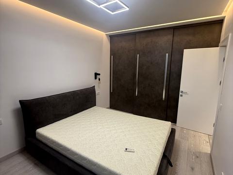 квартира за адресою Європейського Союзу просп. (Правди), 45-Б