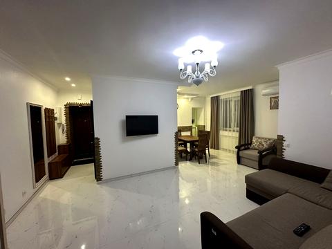 квартира за адресою Залізнична вул., 7