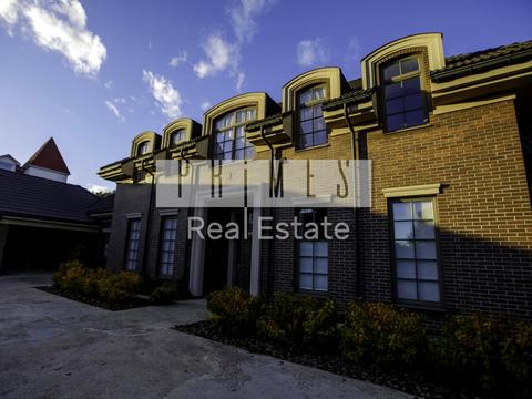 будинок за адресою с. Капітанівка, Центральна