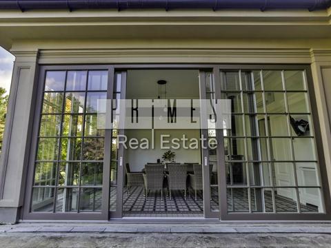 будинок за адресою с. Капітанівка, Центральна