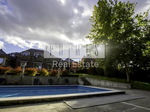 будинок за адресою с. Капітанівка, Центральна