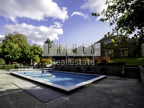 будинок за адресою с. Капітанівка, Центральна