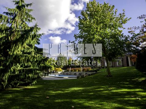 будинок за адресою с. Капітанівка, Центральна