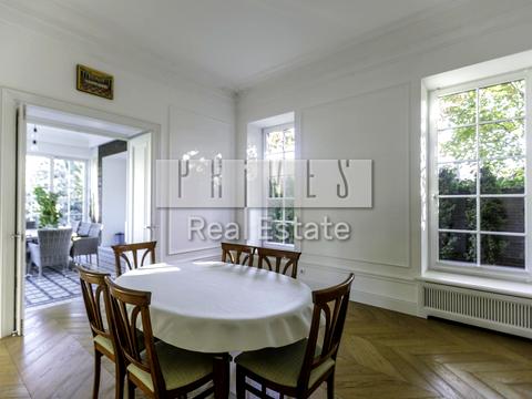 будинок за адресою с. Капітанівка, Центральна