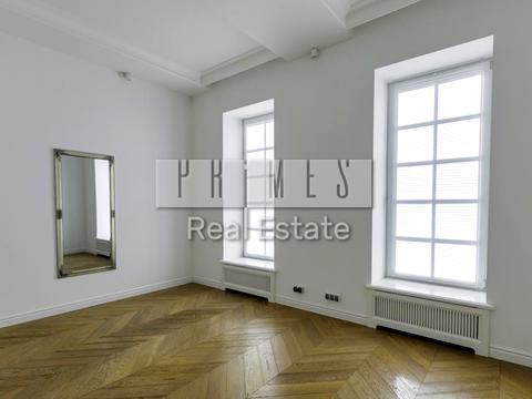 будинок за адресою с. Капітанівка, Центральна