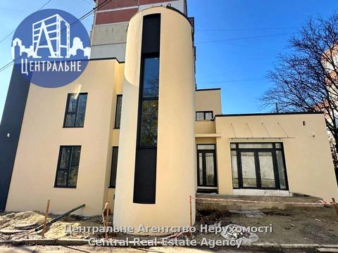 комерційна за адресою Сергія Скальда вул. (Комарова), 31-В