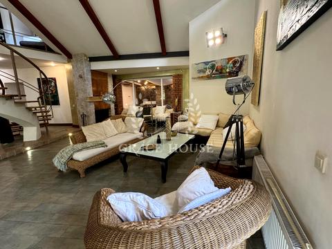 будинок за адресою Анатолія Солов'яненка вул.