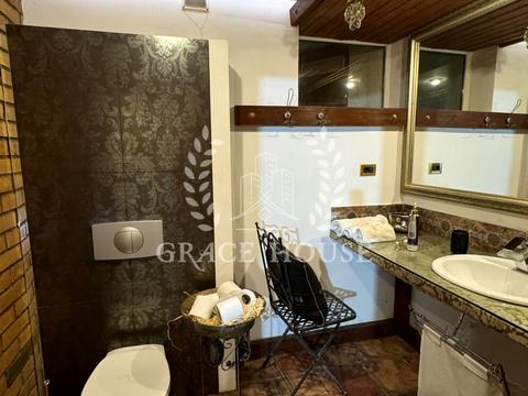 будинок за адресою Анатолія Солов'яненка вул.