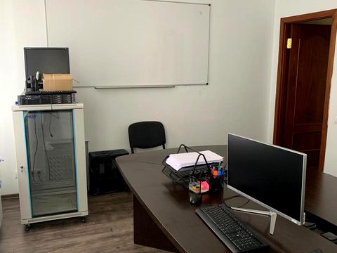 комерційна за адресою Михайла Бойчука вул. (Кіквідзе), 1-А