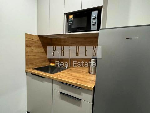 комерційна за адресою Жилянська вул., 68