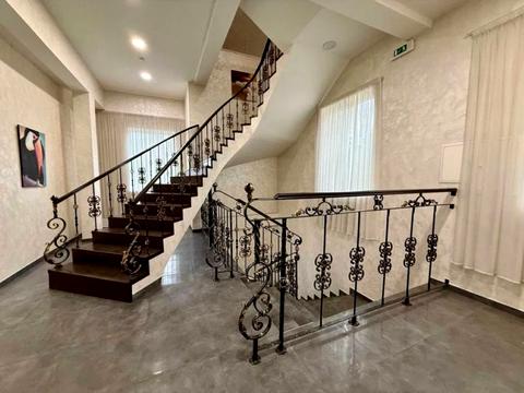 коммерческая по адресу Генерала Алмазова ул. (Кутузова), 12