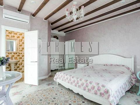 будинок за адресою Центральна