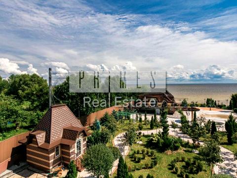 будинок за адресою Центральна