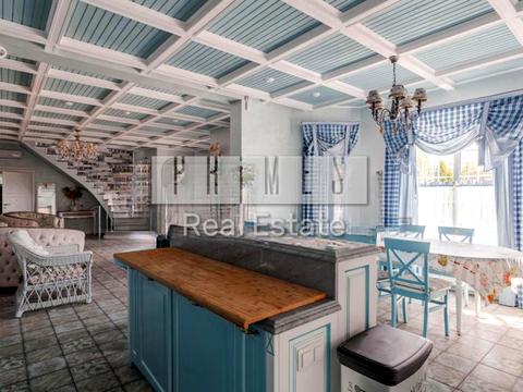 будинок за адресою Центральна