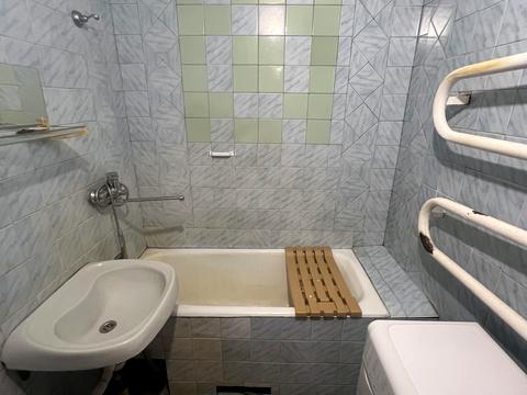 квартира за адресою Незалежності бульв. (50 років Жовтня), 12