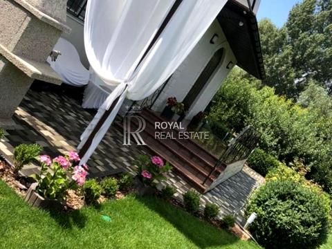 будинок за адресою Анатолія Солов'яненка вул.