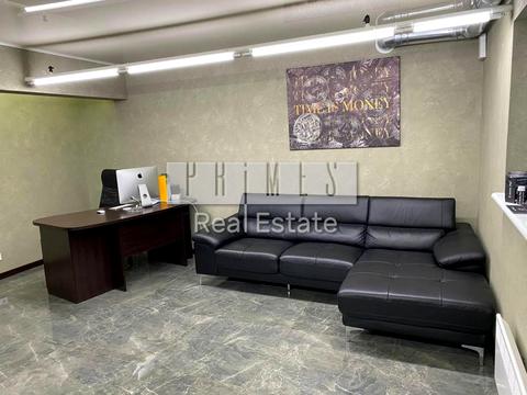 комерційна за адресою Миколи Бажана просп., 4