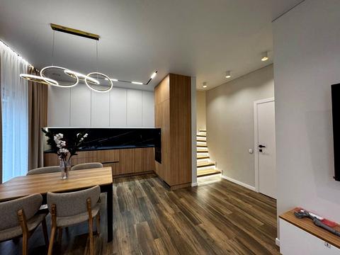 будинок за адресою с. Петропавлівська борщагівка, Полтавська вул.