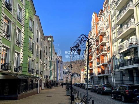 комерційна за адресою Київ, Дегтярна вул., 8